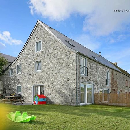 Gite Familial Ferme Des Aujes Falaen Onhaye Luaran gambar