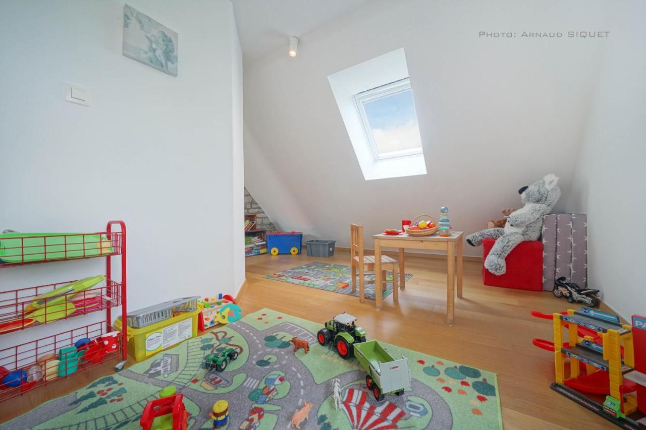 Gite Familial Ferme Des Aujes Falaen Onhaye Luaran gambar